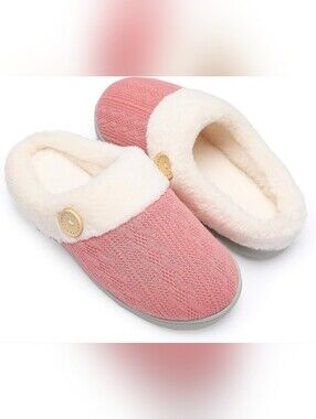 Chantomoo Pink Plush Soft Slippers Size 9